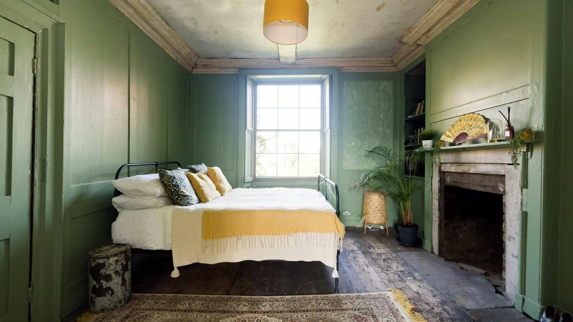 Extraordinary Grade Ii-Listed Early Georgian Home London